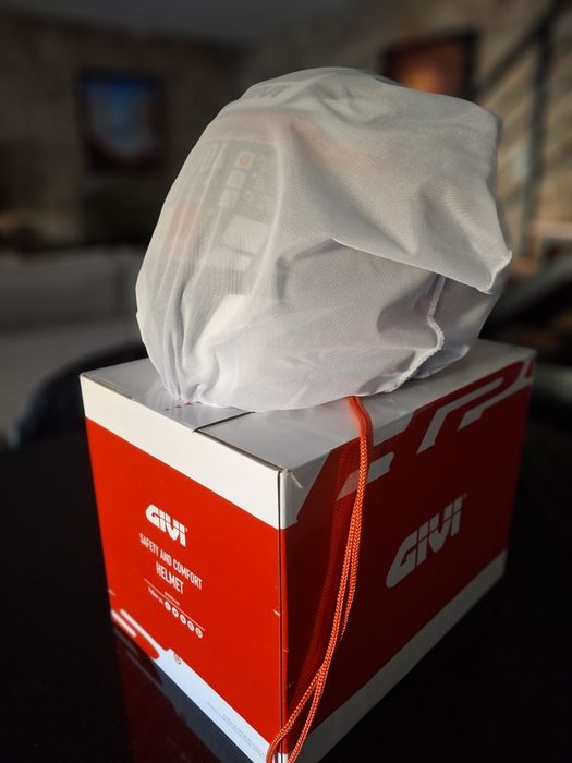 Capacete GiVi  YL  51-52 cm