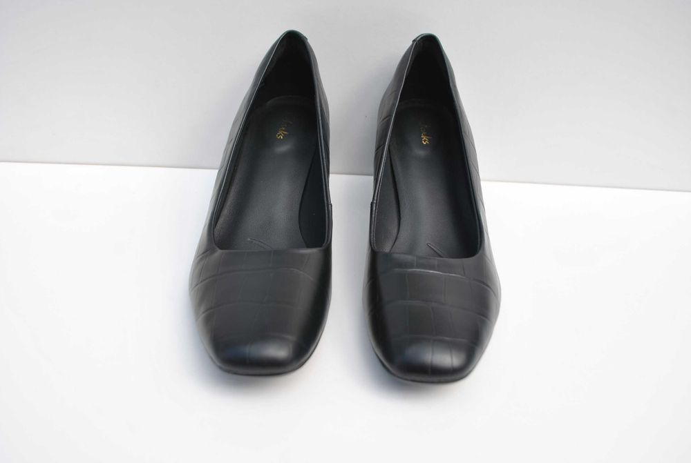 Czółenka buty na obcasie Clarks