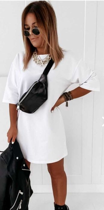 Biała sukienka dresowa tunika