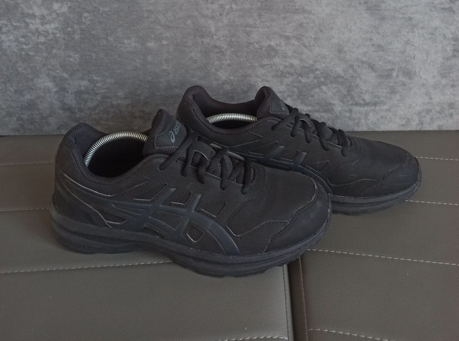 Чоловічі Кросівки Asics Gel-Mission 3 Оригінал Розмір 42-26,5см