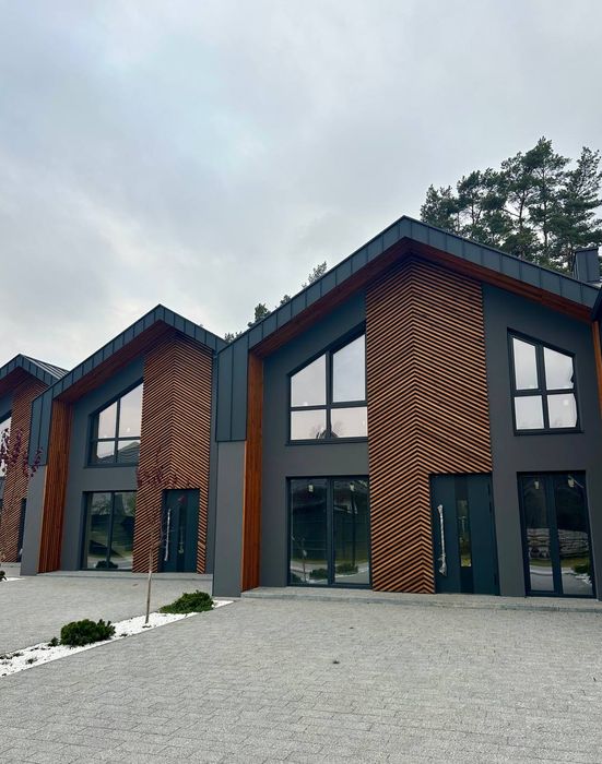 Продаж нових готових таунхаусів у с. Кульчин