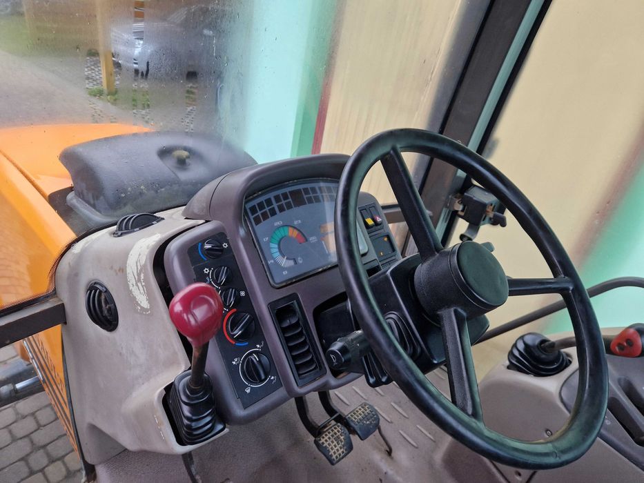 Ciągnik Renault Ares 550