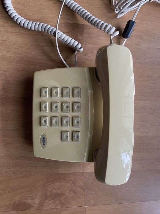 Telefon stacjonarny  Saga .