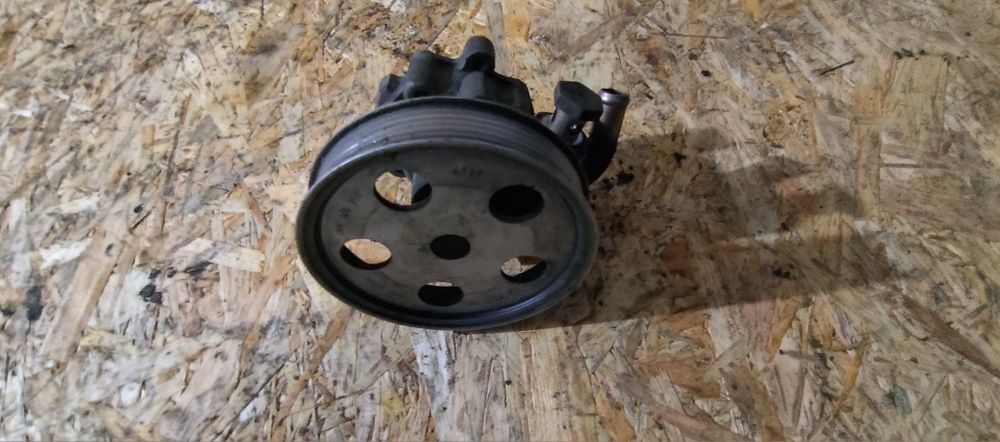 Гідропідсилювач гідрач насос ауді Audi A4 b6 1.6