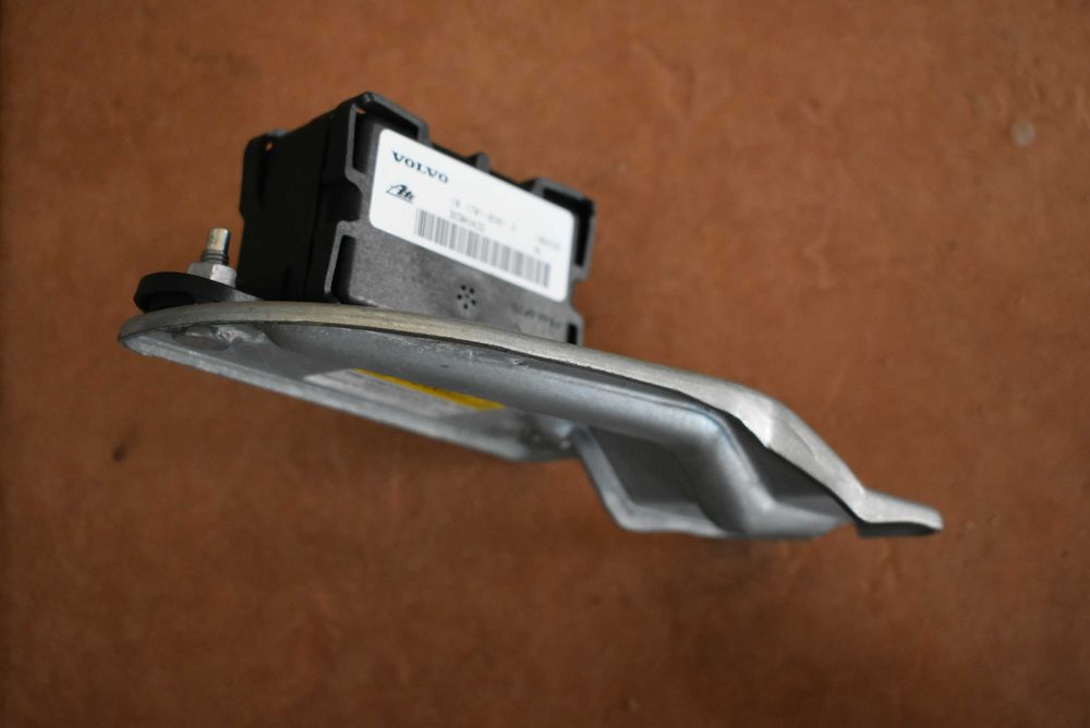 Volvo XC90 2.4 moduł sensor ESP 30795302