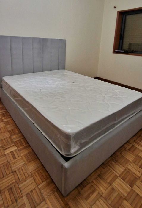 Camas De Casal Estofadas ALTA GAMA - MODELO GOMOS - Top de Gama 190x140m Estrado Incluído!!