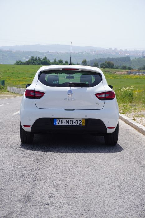 Clio Dynamique S - 18.000km reais