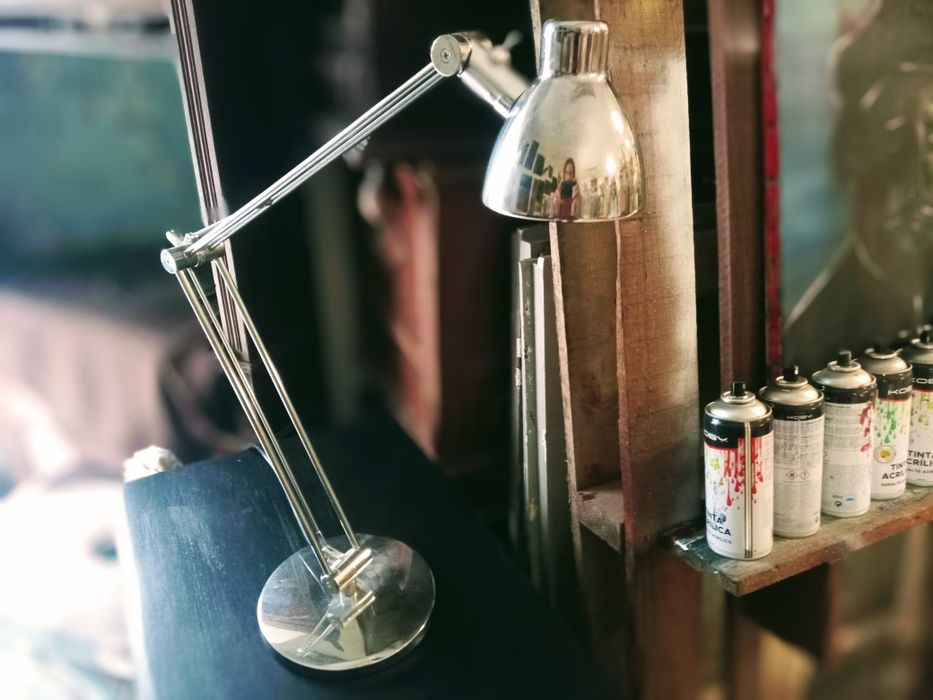 Candeeiro de mesa linha moderna