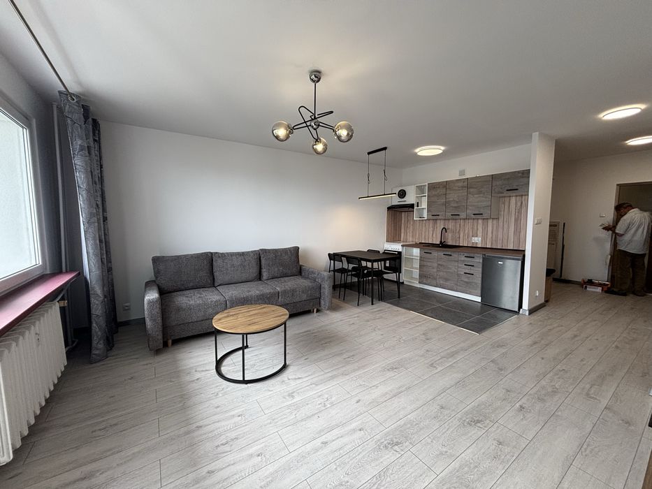 Na wynajem kawalerka 37m2| balkon widok na Odrę