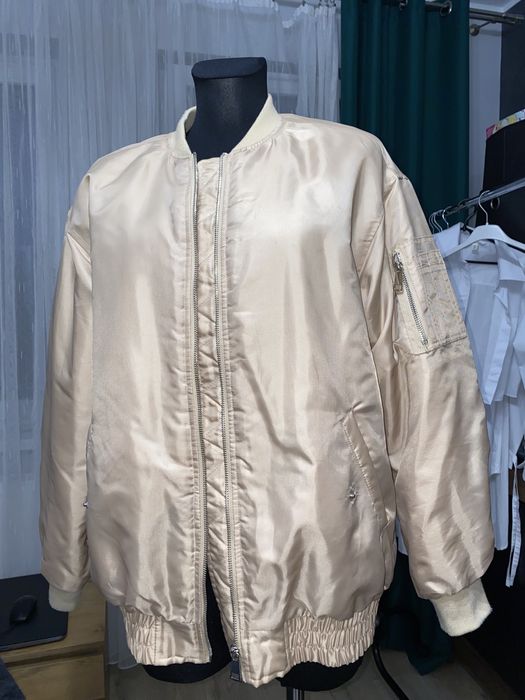 Damska ocieplana kurtka typu bomber CROPP