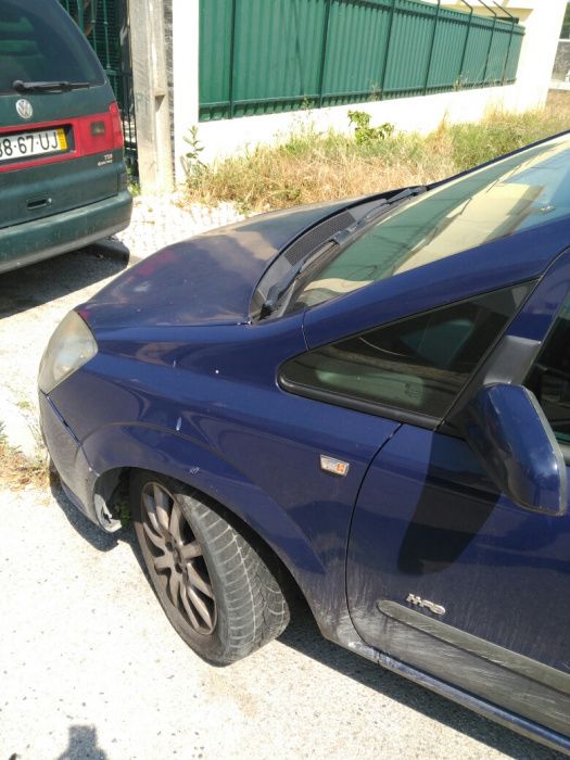Portas/vidros, farolins, elevadores, fechaduras Opel Zafira B de 2006