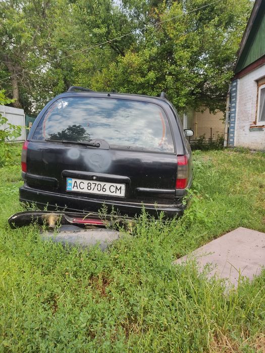 Продам автомобіль целиком або по частинам