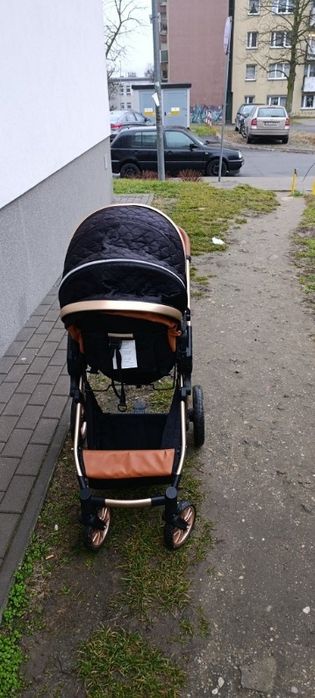 Wózek dziecięcy spacerówka