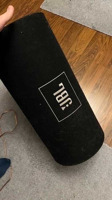 Subwoofer (tuba) + wzmacniacz JBL - CAR AUDIO