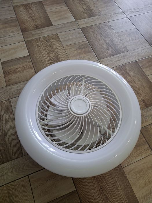 Люстра вентилятор