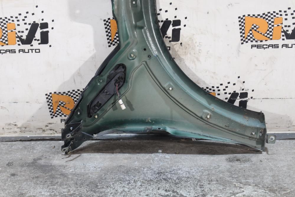 Guarda-lamas esquerdo MINI Mini Countryman (R60)