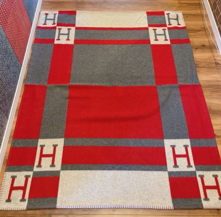 Плед Hermés Bayadere серый с красным