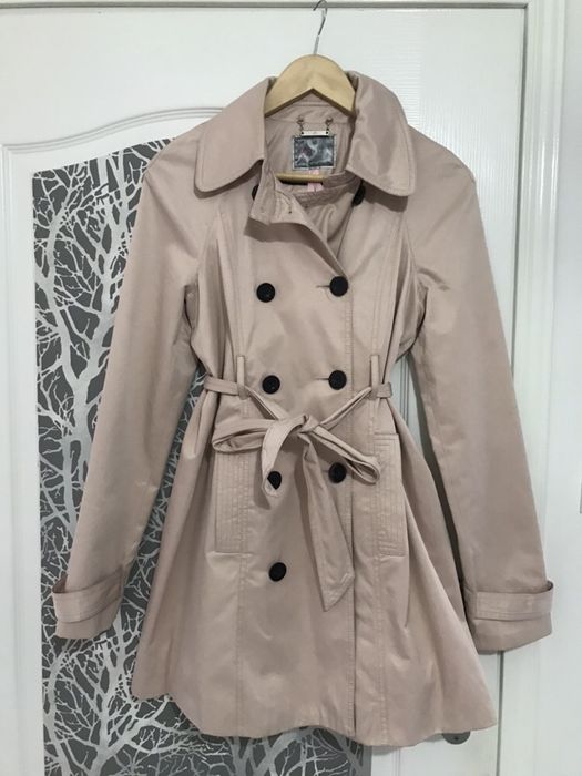 Lipsy London pudrowy płaszcz-trencz.M, jak nowy!Jesień-wiosna