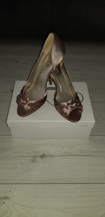 Satynowe szpilki, buty na obcasie, Code, 38