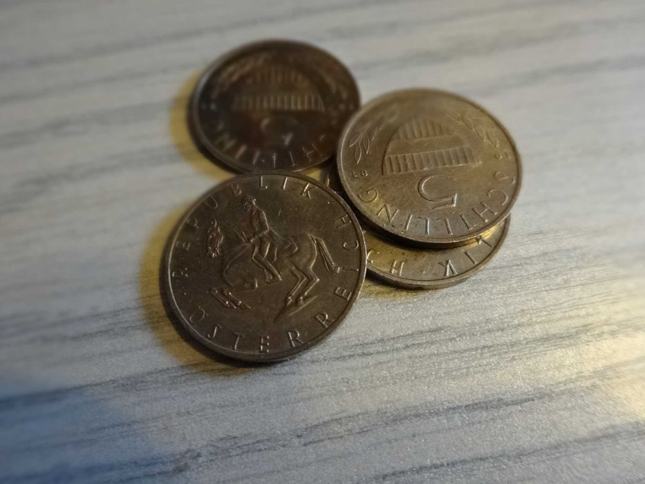 Монети Австрії у кількості 66 штук.
