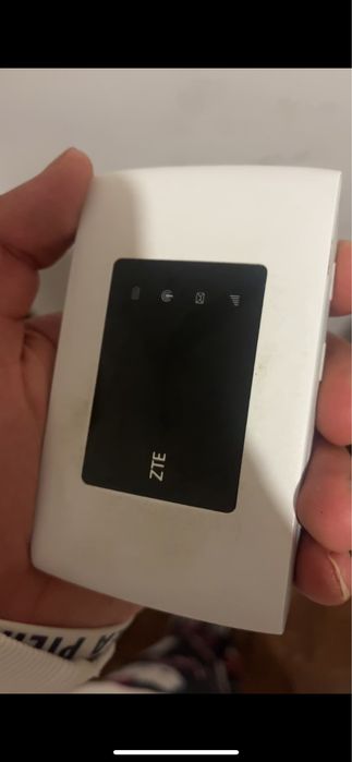 Roteador portatíl ZTE, com internet infinita