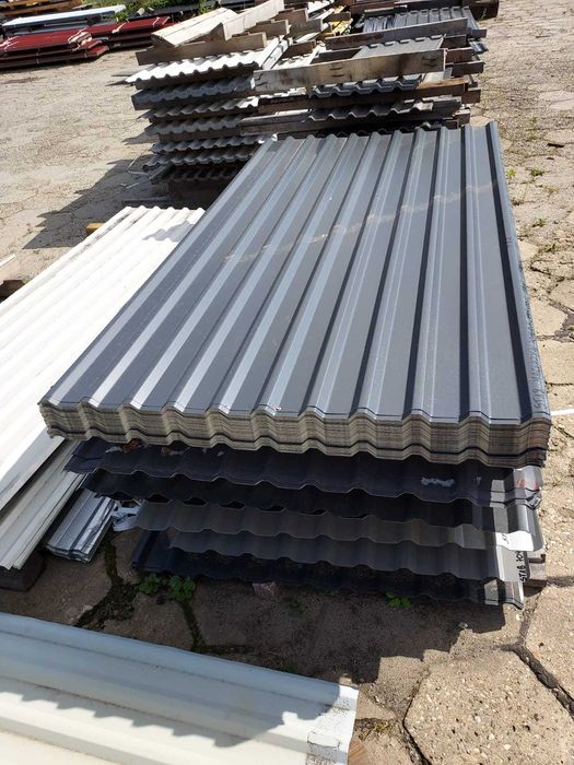 Blacha trapez falista T18, dach R7016  wiata, garaż, sufit