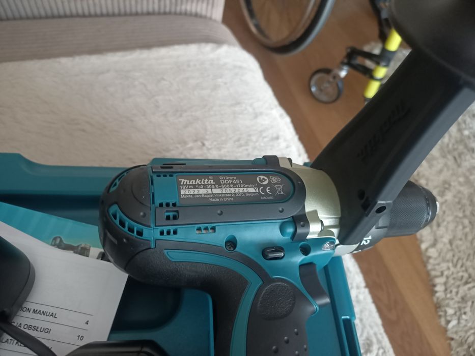 Nowa oryginalna wkrętarka Makita DDF451RTJ +2bat 5ah + kufer+lad