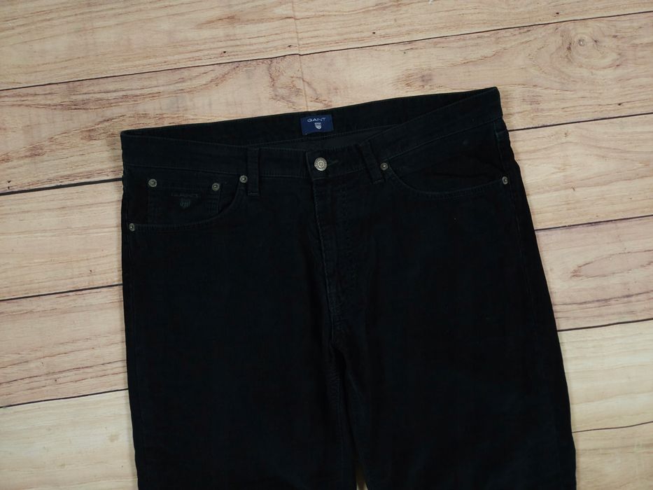 GANT Spodnie Sztruksowe Slim Straight Męskie Granatowe r. 35/34