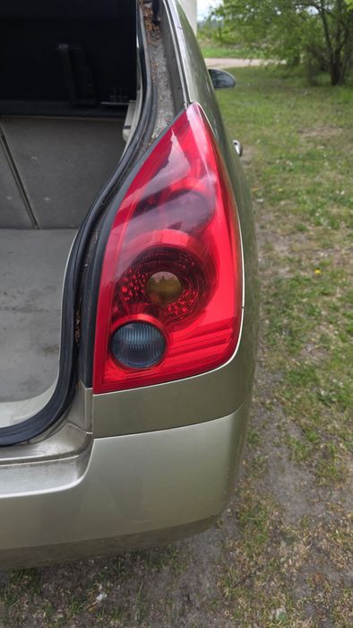 Lampa Prawa Tył Nissan Primera P12 2003r. Hatchback.