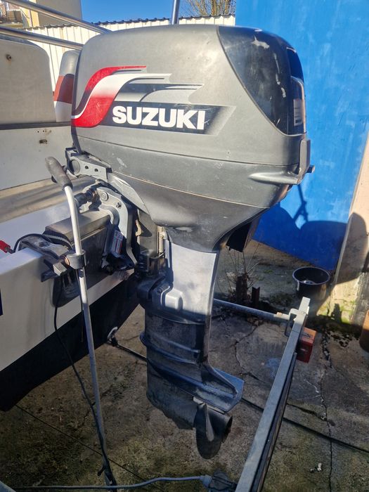 Suzuki silnik spalinowy 30km dwusów