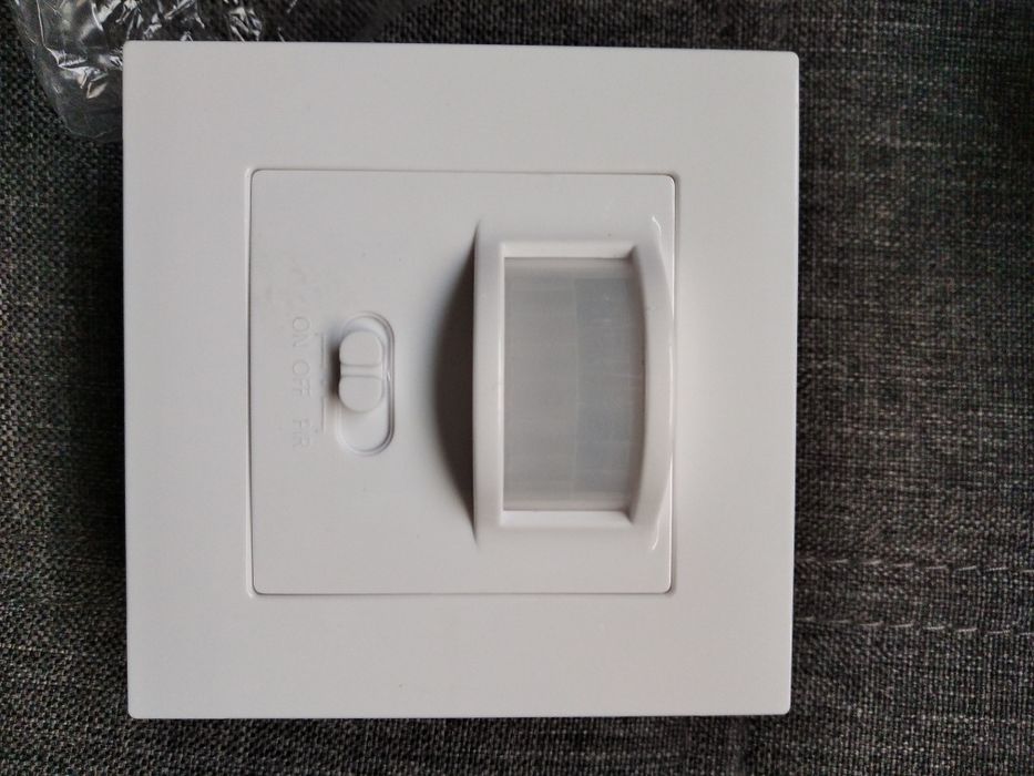 Motion Sensor Switch444210945532907520