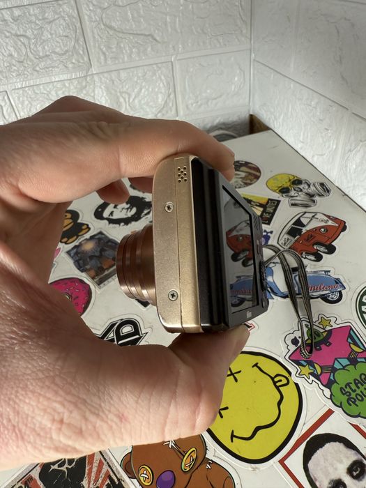 Цифровий фотоапарат Nikon s6300 16 mpx