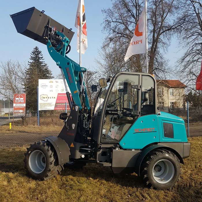 SCHMIDT ŁADOWARKA 4350A  Ładowarka kołowa SCHMIDT 4350A w kabinie ,szerokie koła,silnik Yunnei