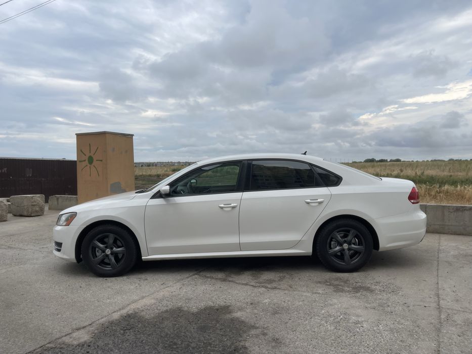 Продам Volkswagen Passat 2013