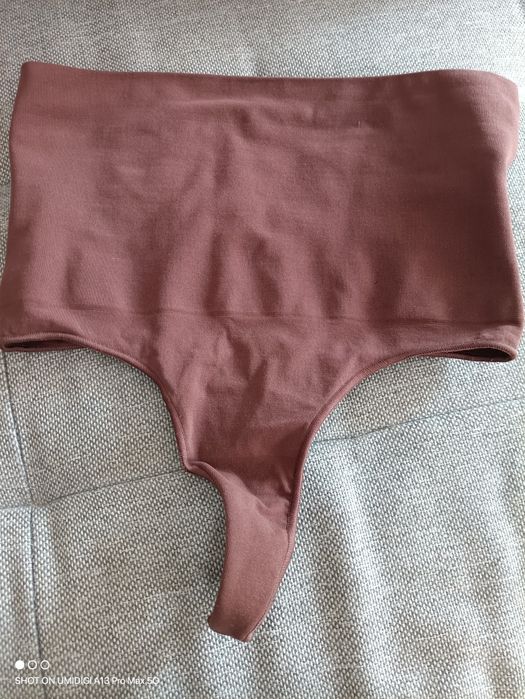 Majtki ściągające Vero moda wysoki stan