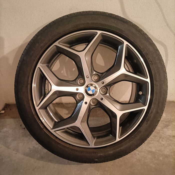 Jante 18 com pneu X1 Bmw original