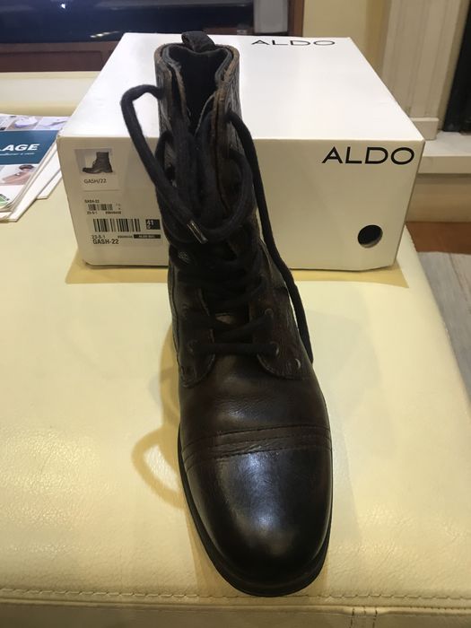 Vendo botas aldo como novas em pele