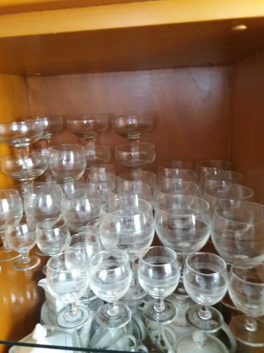 Jogo de copos com jarro