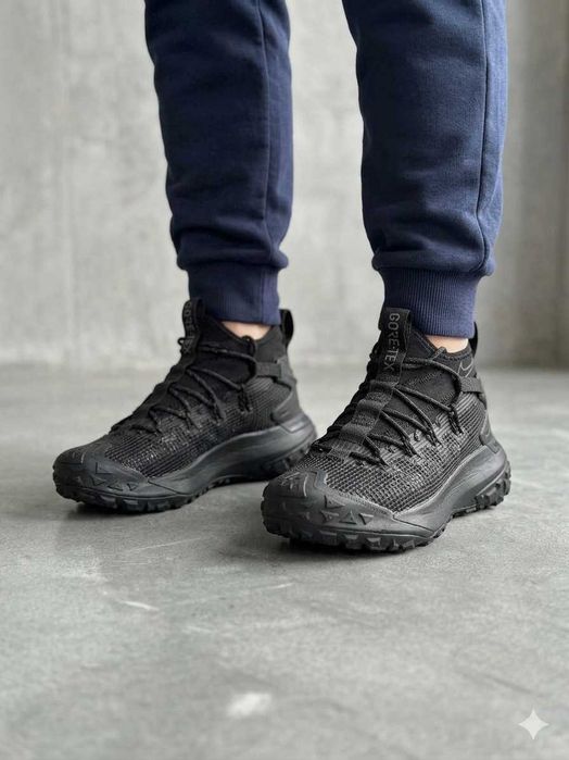 Без передплати Бомбические мужские кроссовки Nike acg Mountain Fly 2