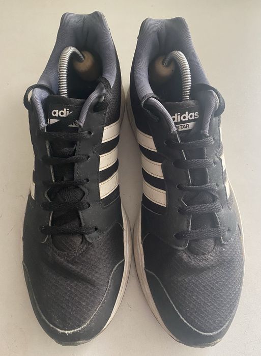 Tenis Adidas em excelente estado