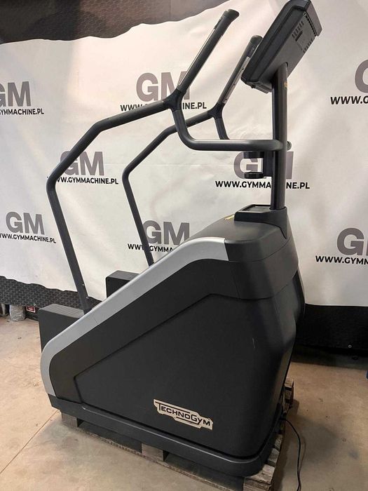 Schody Technogym Excite Climb 1000 Unity 3 system LIVE