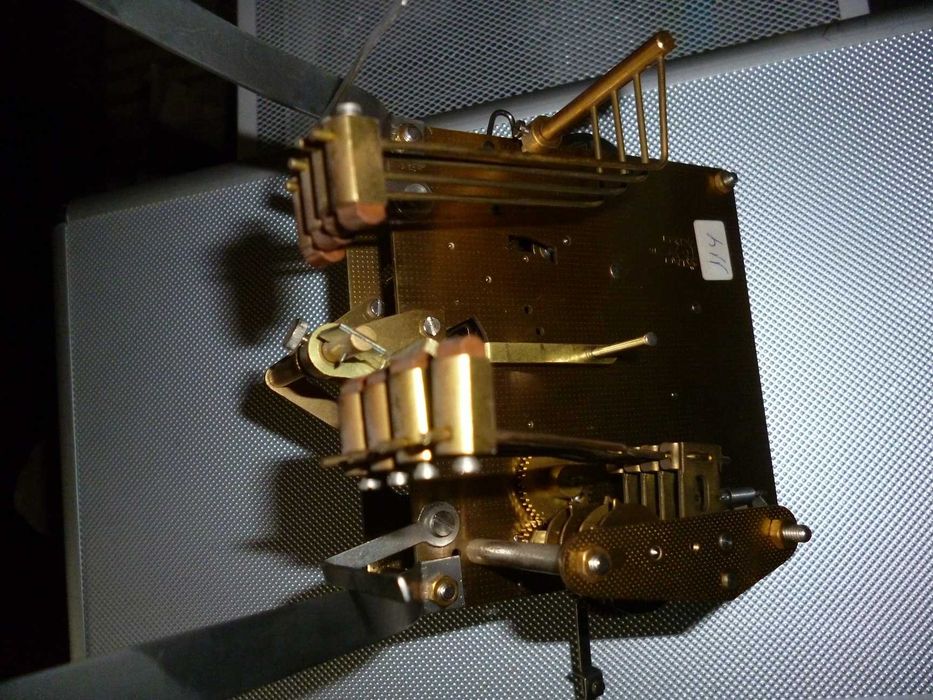 Máquina de relógio de parede para recuperação