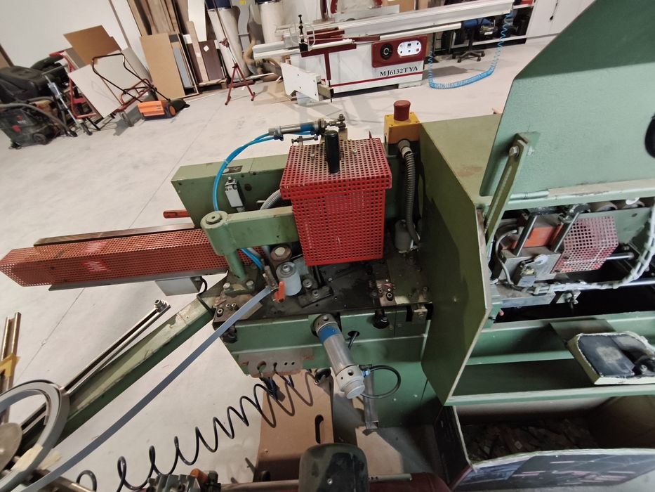 Okleiniarka AkV 2000 DK