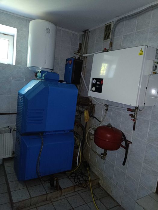 продаж будинку Українка