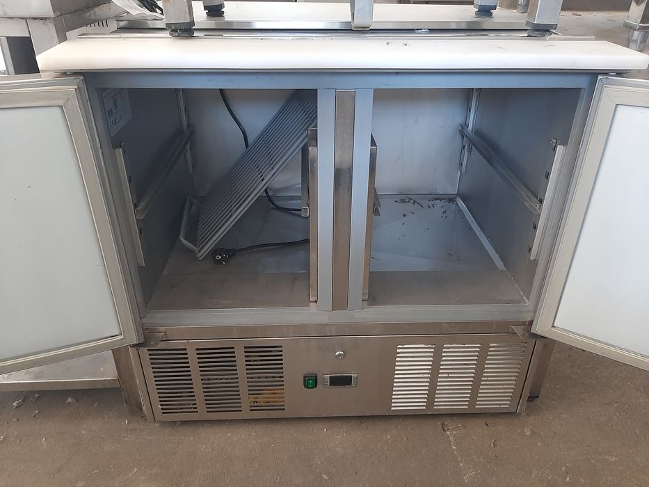 Bancada ou saladete de frio