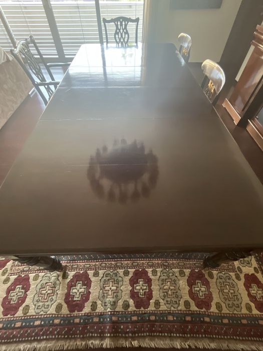 Mesa de sala jantar em madeira macica