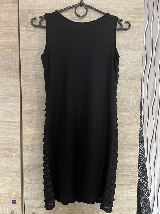 Чорна міні-сукня