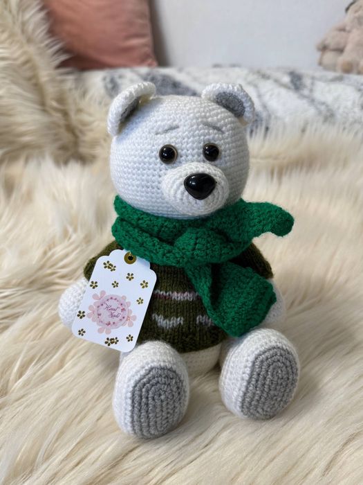 Вʼязані іграшки ручної роботи