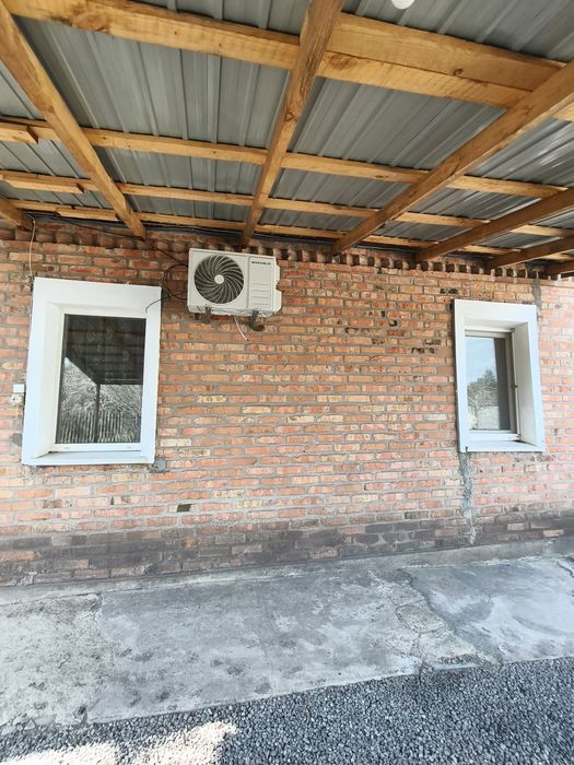 Продам будинок з усіма комунікаціями