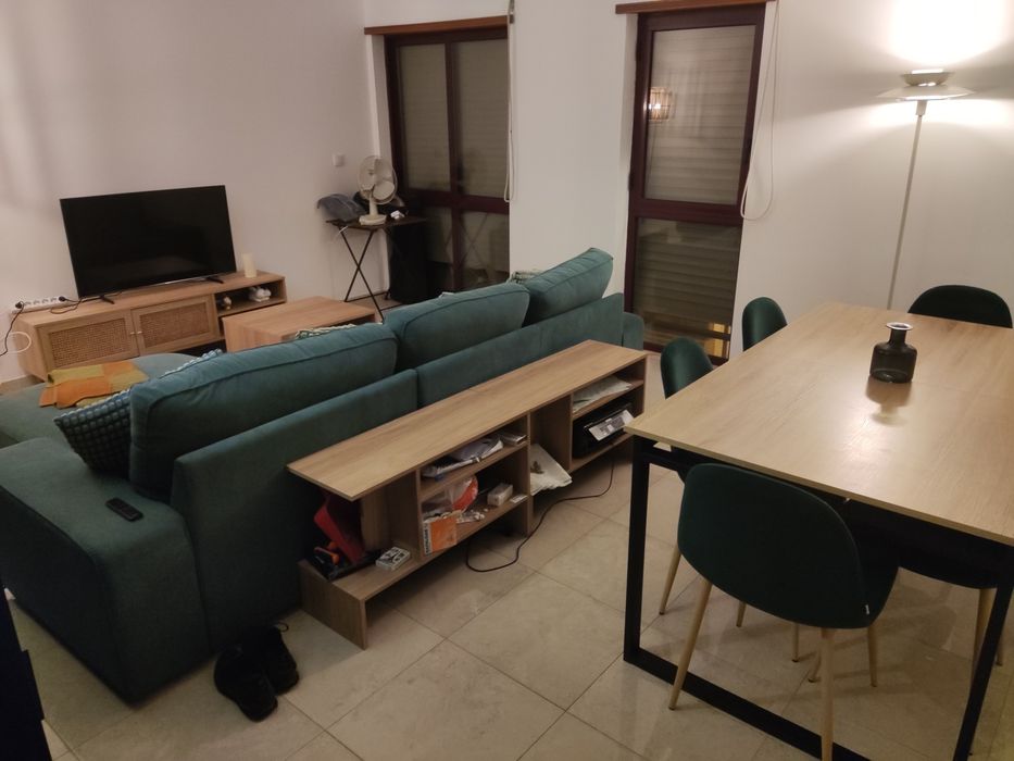 Móvel de sala Creme, apoio para televisão - Almada